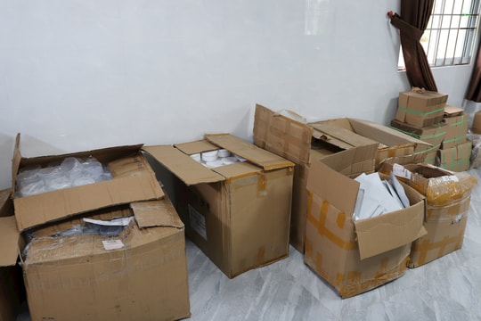 Tạm giữ 1.485 sản phẩm mỹ phẩm không rõ nguồn gốc xuất xứ