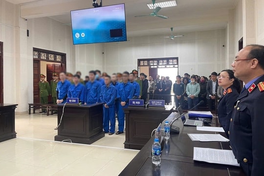 14 đối tượng buôn tiền giả lĩnh án