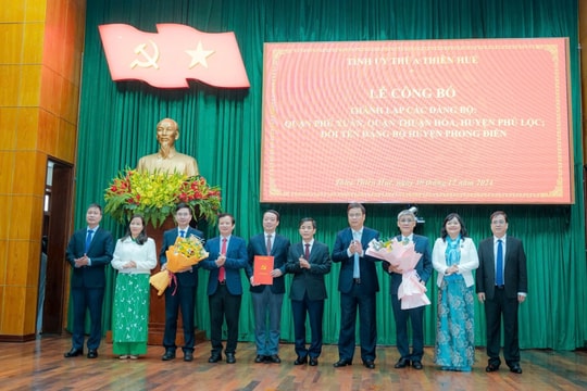 Công bố quyết định thành lập, chỉ định nhân sự các Đảng bộ trực thuộc Đảng bộ Thành phố Huế