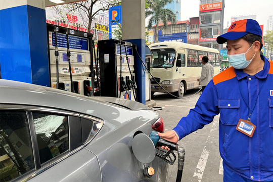 Giá xăng dầu thế giới hôm nay (30/12): Bật tăng phiên đầu tuần