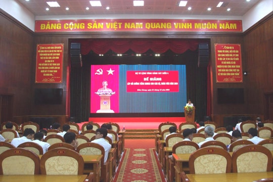 Nâng cao nhận thức ngoại ngữ, đáp ứng yêu cầu thực hiện nhiệm vụ trong tình hình mới