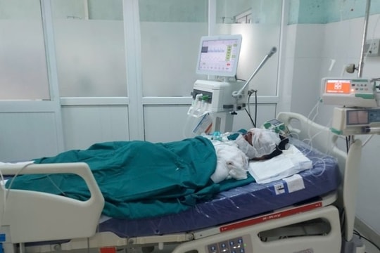 Nổ bình gas khiến 3 người nhập viện