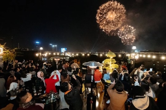 Ngày đầu năm mới, thời tiết khô ráo, nắng đẹp