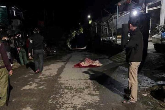 Đâm mẹ ruột tử vong rồi mang ra bờ sông phi tang