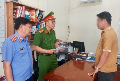 Bắt tạm giam đối tượng chiếm đoạt hơn 3 tỷ đồng