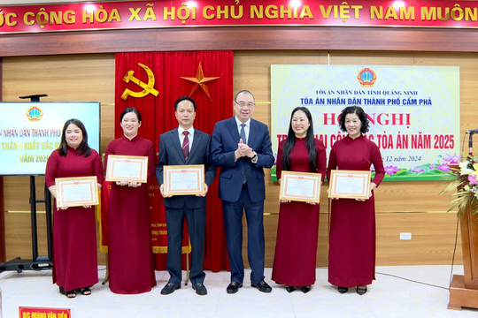 Năm 2025, TAND TP Cẩm Phả tiếp tục đẩy mạnh cải cách tư pháp