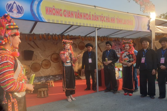 Hoạt động văn hóa chào xuân 2025