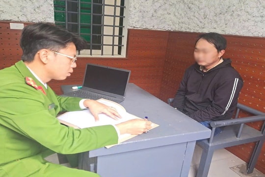 Phá đường dây làm giả giấy tờ quy mô lớn