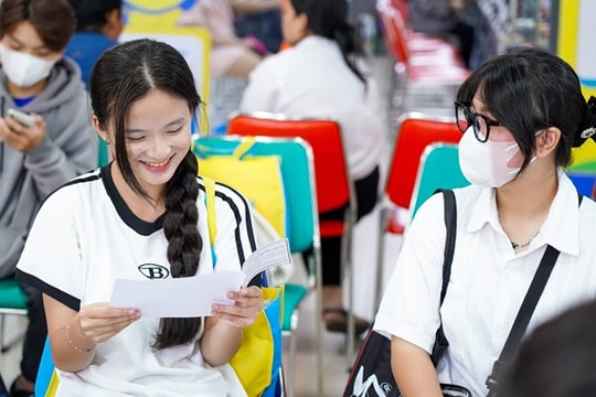 Tuyển sinh đại học năm 2025: Bỏ xét tuyển sớm?