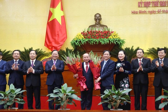 Ông Bùi Đức Hinh được bầu làm Chủ tịch UBND tỉnh Hòa Bình