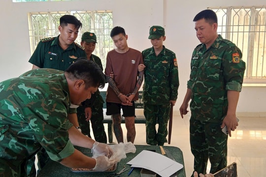 Bắt giữ đối tượng vận chuyển ma tuý từ Campuchia về Việt Nam