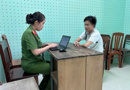 Dọa tung clip nhạy cảm để chiếm đoạt 70 triệu đồng