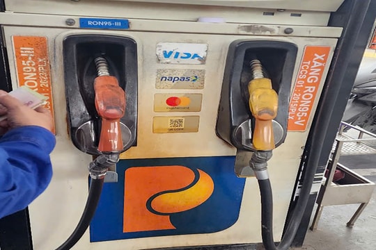 Giá xăng dầu hôm nay (4/3): Sắc đỏ trên sàn giao dịch