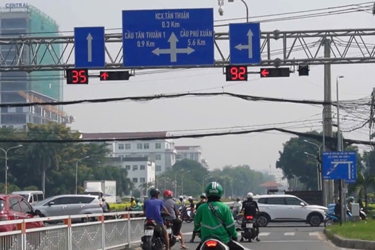 Đèn tín hiệu giao thông TP.HCM vẫn có lúc mất nguồn, hư hỏng