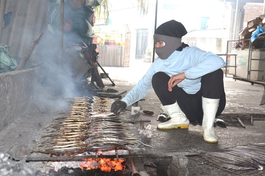 Nghề 'đỏ lửa' quanh năm