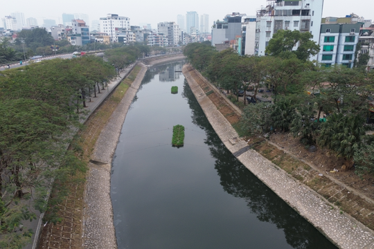 Hà Nội khẩn trương bổ cập nước từ sông Hồng vào hồ Tây