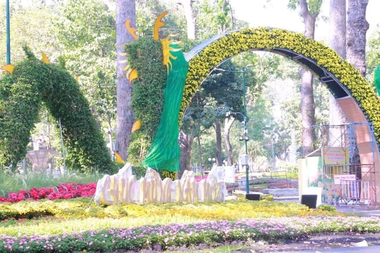 Khám phá Hội hoa Xuân TP.HCM Tết Ất Tỵ 2025