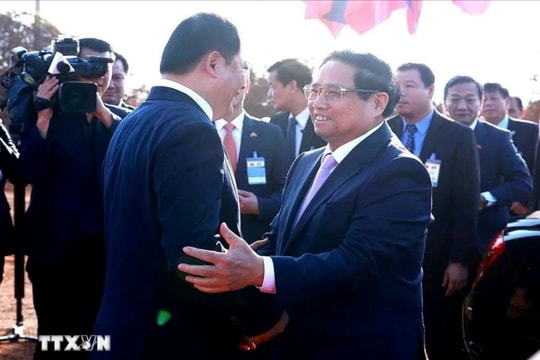 Hai Thủ tướng Việt Nam-Lào dự lễ khởi công Công viên Hữu nghị Lào-Việt