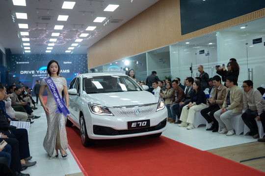 Làn sóng mới chinh phục thị trường ô tô Việt Nam