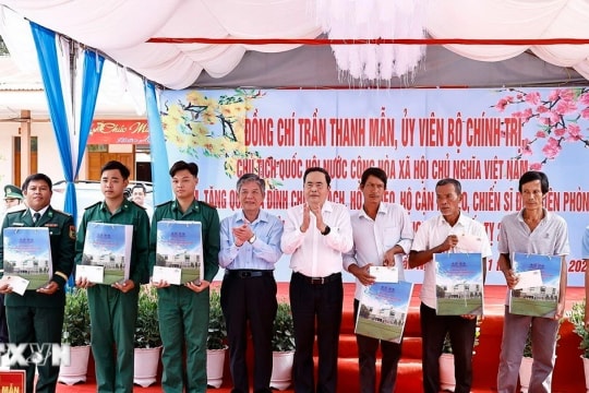Chủ tịch Quốc hội: Tỉnh Trà Vinh quan tâm, chăm lo gia đình chính sách, hộ nghèo