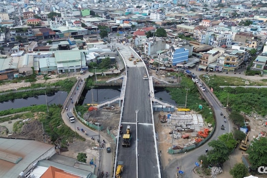 Hai cây cầu gần 1.000 tỷ đồng ở phía Tây TP.HCM sắp thông xe