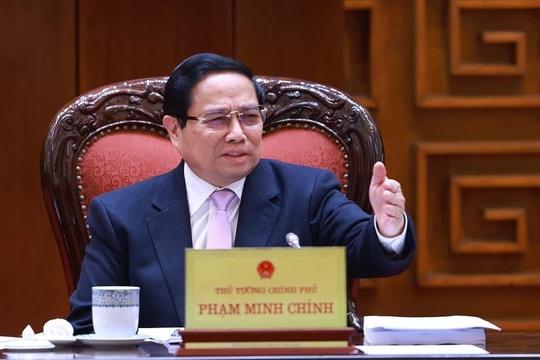 Thủ tướng: Làm tốt công tác tư tưởng với công chức, viên chức khi sắp xếp bộ máy