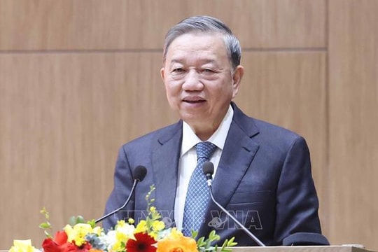 Tổng Bí thư Tô Lâm gặp mặt cán bộ công an cấp cao qua các thời kỳ