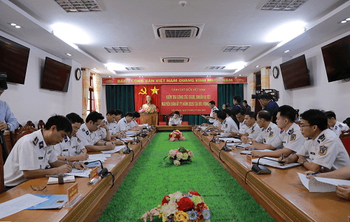 Chính ủy Cảnh sát biển Việt Nam làm việc tại Bộ Tư lệnh Vùng Cảnh sát biển 4