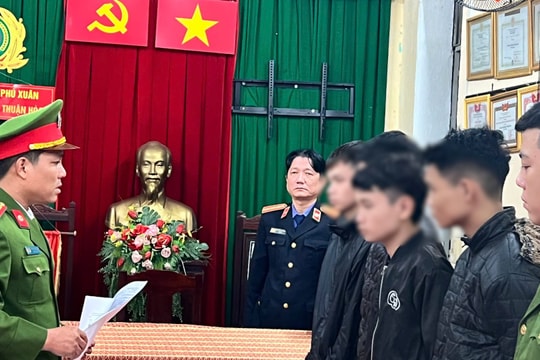 Rủ nhau trả thù bằng dao, nhóm thanh niên bị bắt