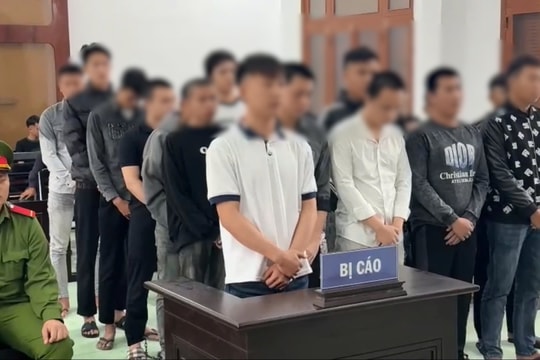 Giải quyết mâu thuẫn nợ nần bằng hung khí