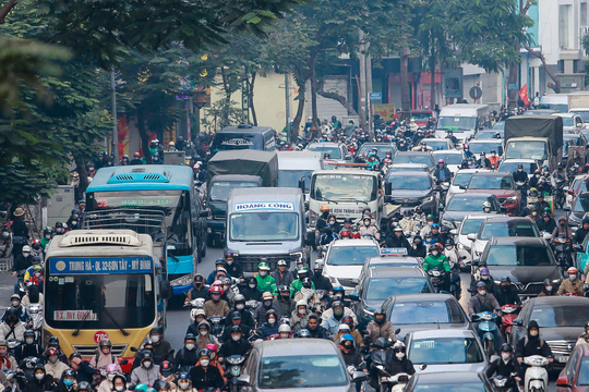 Bảo đảm an toàn giao thông dịp Tết Nguyên đán Ất Tỵ và lễ hội Xuân 2025