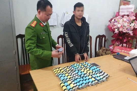 Liên tiếp bắt các vụ tàng trữ, vận chuyển pháo trái phép