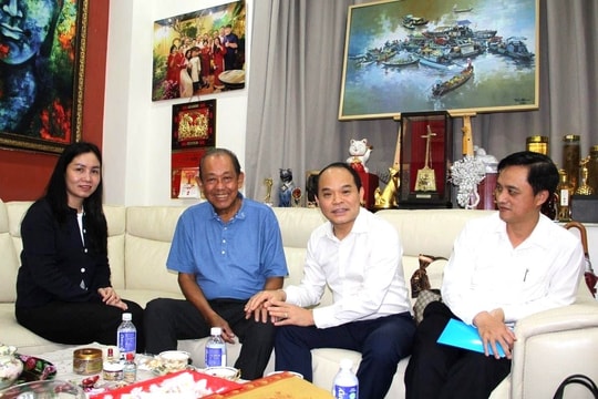 Phó Chánh án TANDTC Nguyễn Quốc Đoàn thăm, chúc Tết nguyên lãnh đạo TANDTC