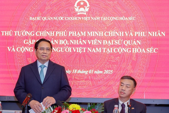 Thủ tướng: Tiếp tục sửa đổi, hoàn thiện luật để bảo đảm quyền, lợi ích hợp pháp, chính đáng của kiều bào