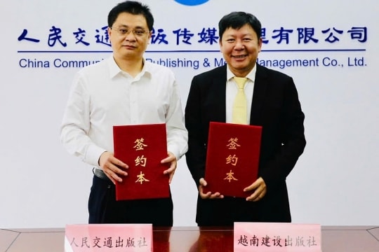 Nhà Xuất bản Xây dựng và Công ty TNHH Nhà xuất bản Giao thông Nhân dân (Trung Quốc) ký kết hợp tác