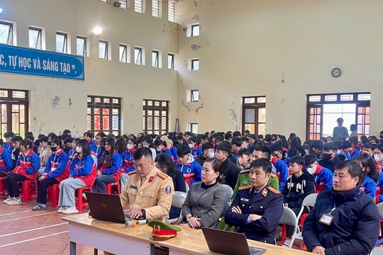 TAND huyện Chi Lăng xét xử trực tuyến hai vụ án về an toàn giao thông