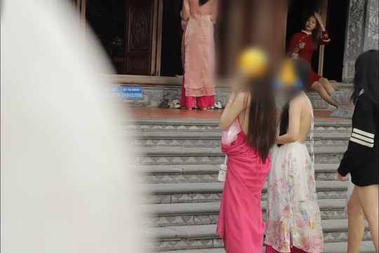 Giới trẻ và văn hóa chụp ảnh Tết