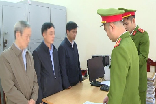 Bắt tạm giam nguyên Chủ tịch, nguyên Phó Chủ tịch huyện ở Thanh Hóa