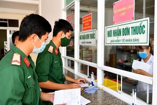 Sẽ tính bảo hiểm xã hội bắt buộc đối với hạ sĩ quan, binh sĩ quân đội dựa trên tiền lương?