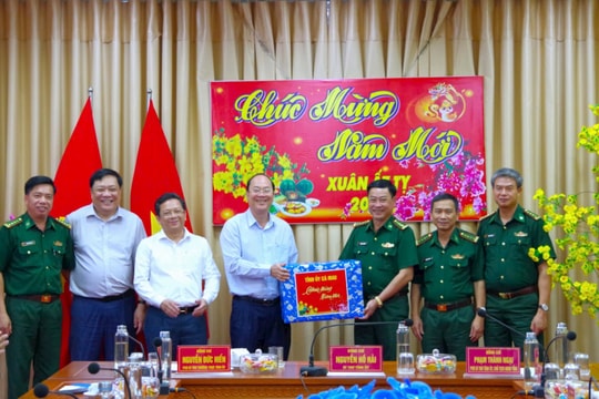Bí thư Tỉnh ủy Cà Mau thăm và chúc Tết BĐBP Cà Mau