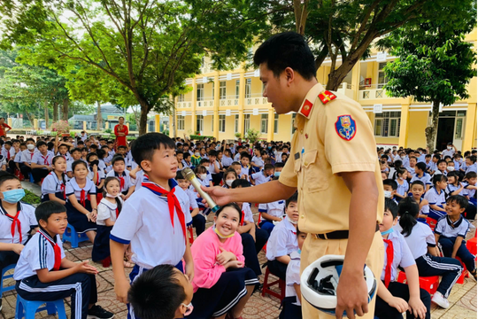 Tỉnh Bà Rịa – Vũng Tàu tăng cường đảm bảo an toàn giao thông cho học sinh