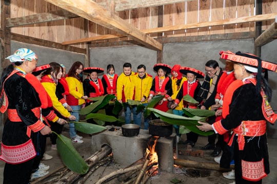 Tết đủ đầy - Xuân an lành: HDBank nối tiếp hành trình lan tỏa yêu thương