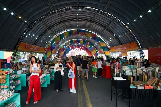 20.000 “lộc sách” lì xì độc giả dịp đầu năm mới