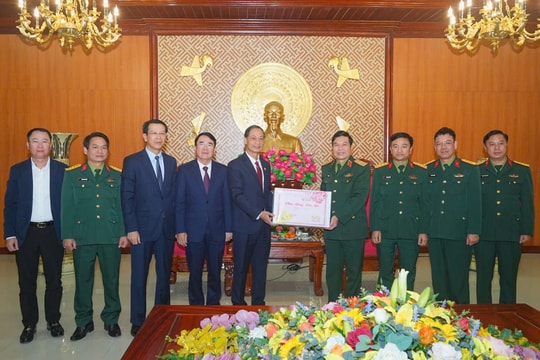 Lãnh đạo TP. Hải Phòng chúc Tết Quân khu 3 và Quân chủng Hải quân