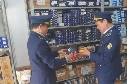 Phát hiện hàng trăm sản phẩm phụ tùng xe máy nhập lậu