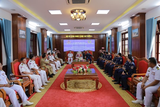 Hải quân Hoàng gia Campuchia thăm, chúc Tết Bộ tư lệnh Vùng Cảnh sát biển 4