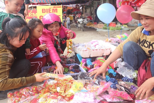 Hơi thở Tết trong từng phiên chợ quê