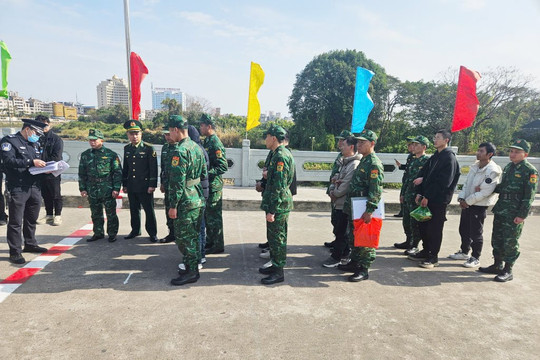 Bắt giữ đối tượng tổ chức cho người nước ngoài nhập cảnh trái phép