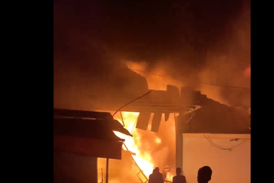 Đầu năm mới bà hoả "ghé thăm" nhiều điạ điểm do bất cẩn