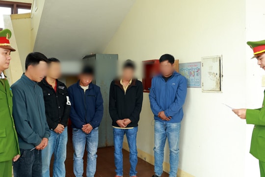 Bắt khẩn cấp nhóm 6 đối tượng trộm trâu để lấy thịt